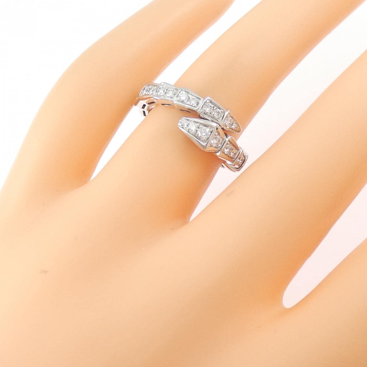 ブルガリ セルペンティ リング