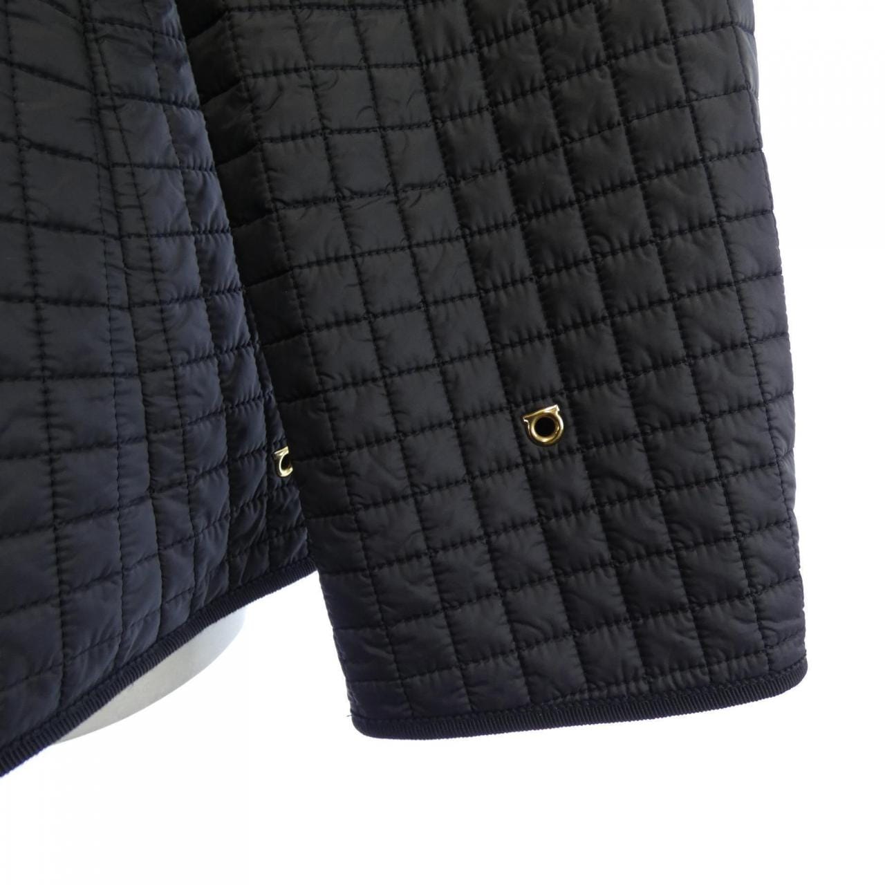 サルヴァトーレフェラガモ SALVATORE FERRAGAMO 13 E400 ブルゾン
