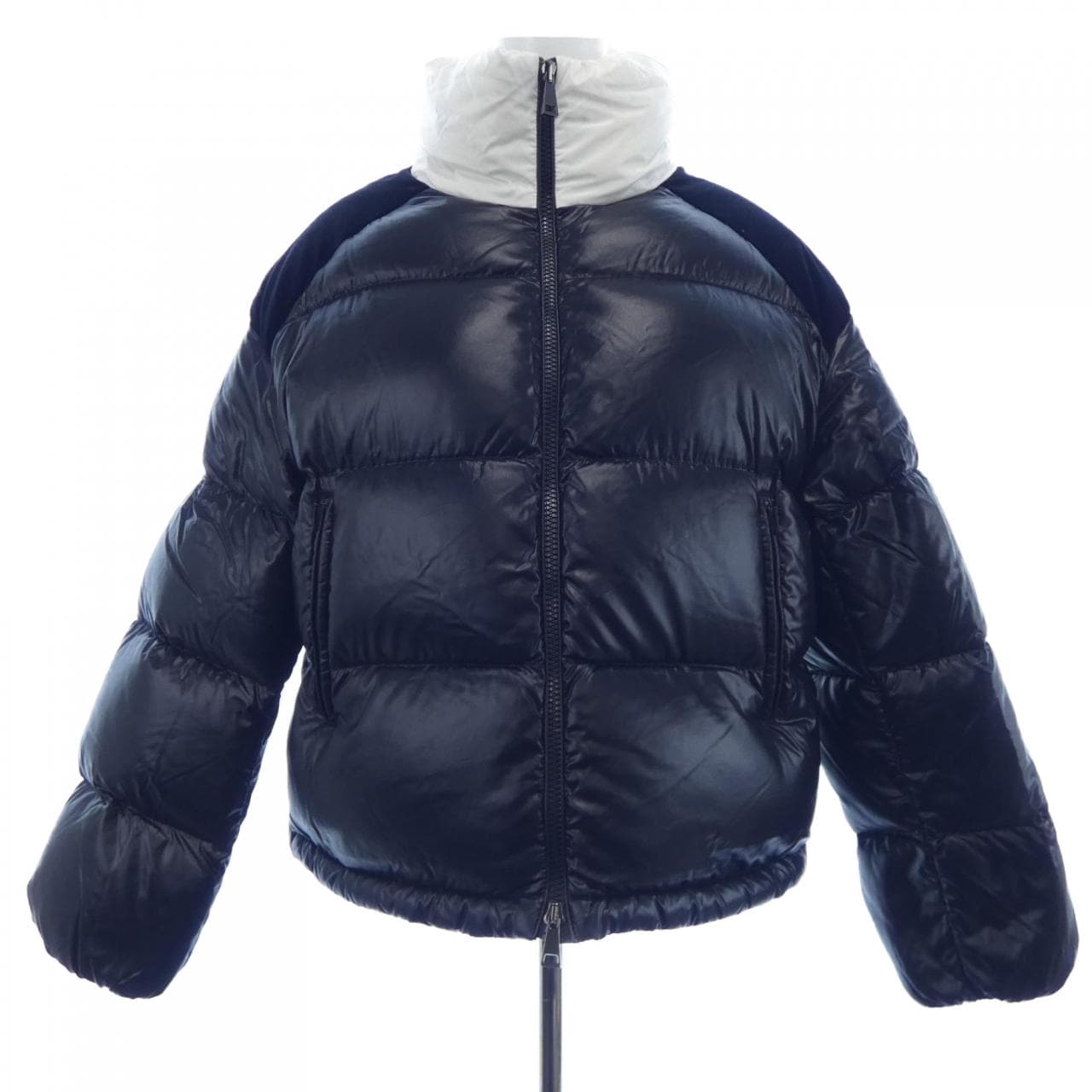 モンクレール MONCLER CHOUELLE ダウンジャケット