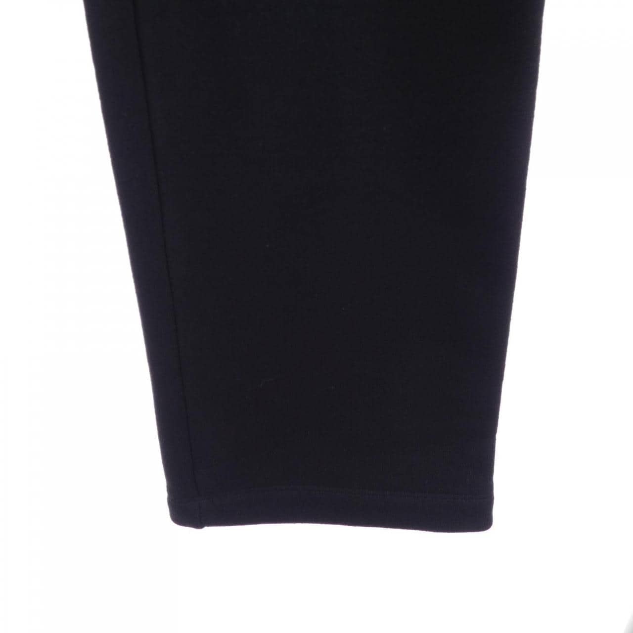 クロムハーツ CHROME HEARTS スクロールラベル 417207097******231 パンツ