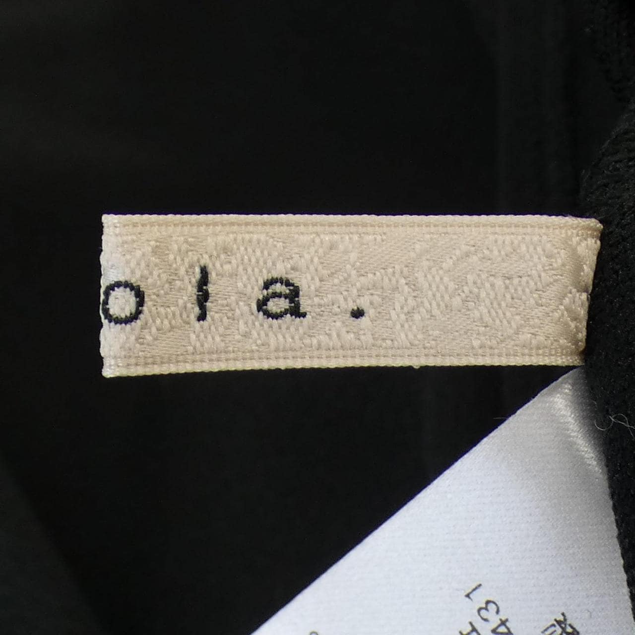 ストラ Stola. トップス