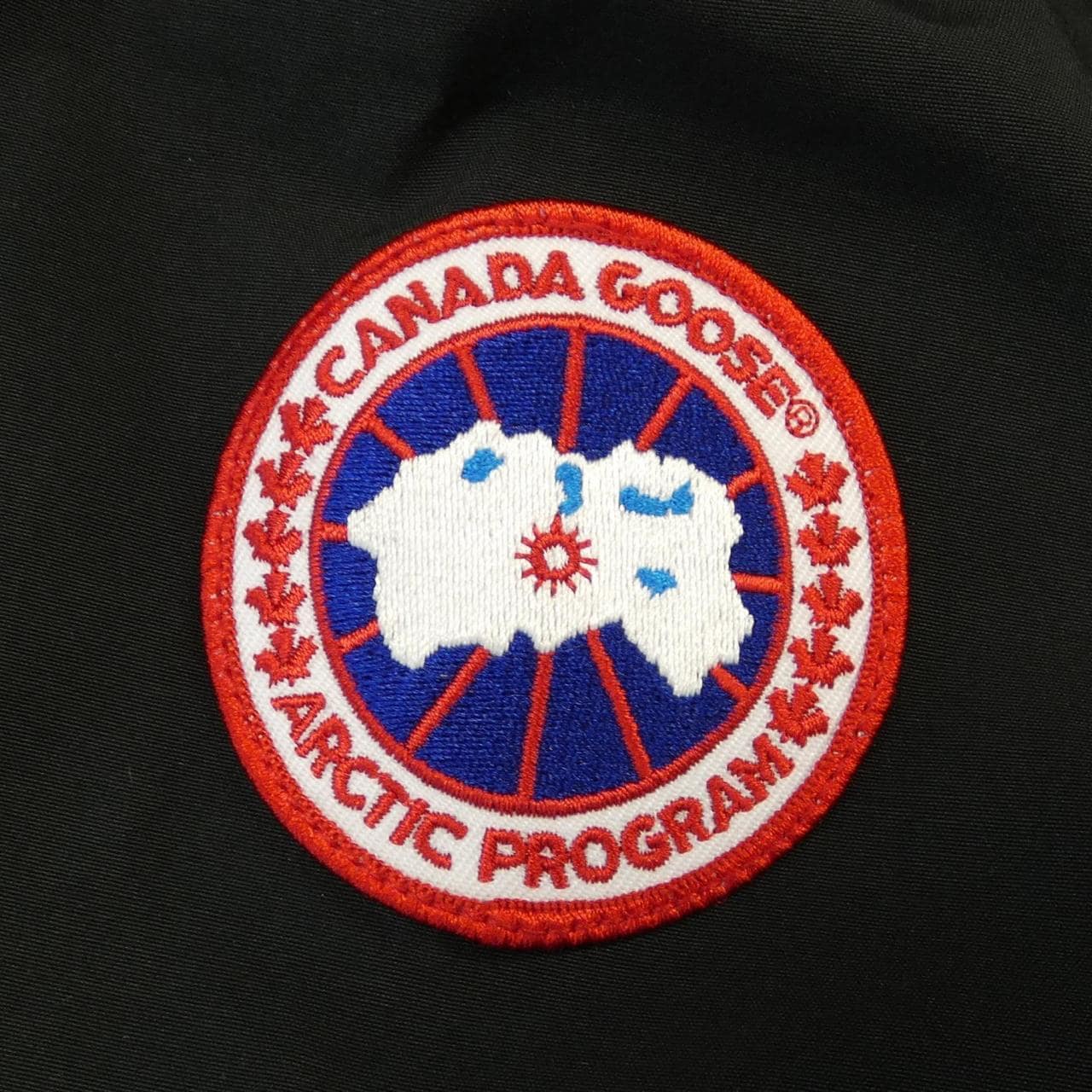 カナダグース CANADA GOOSE ダウンジャケット