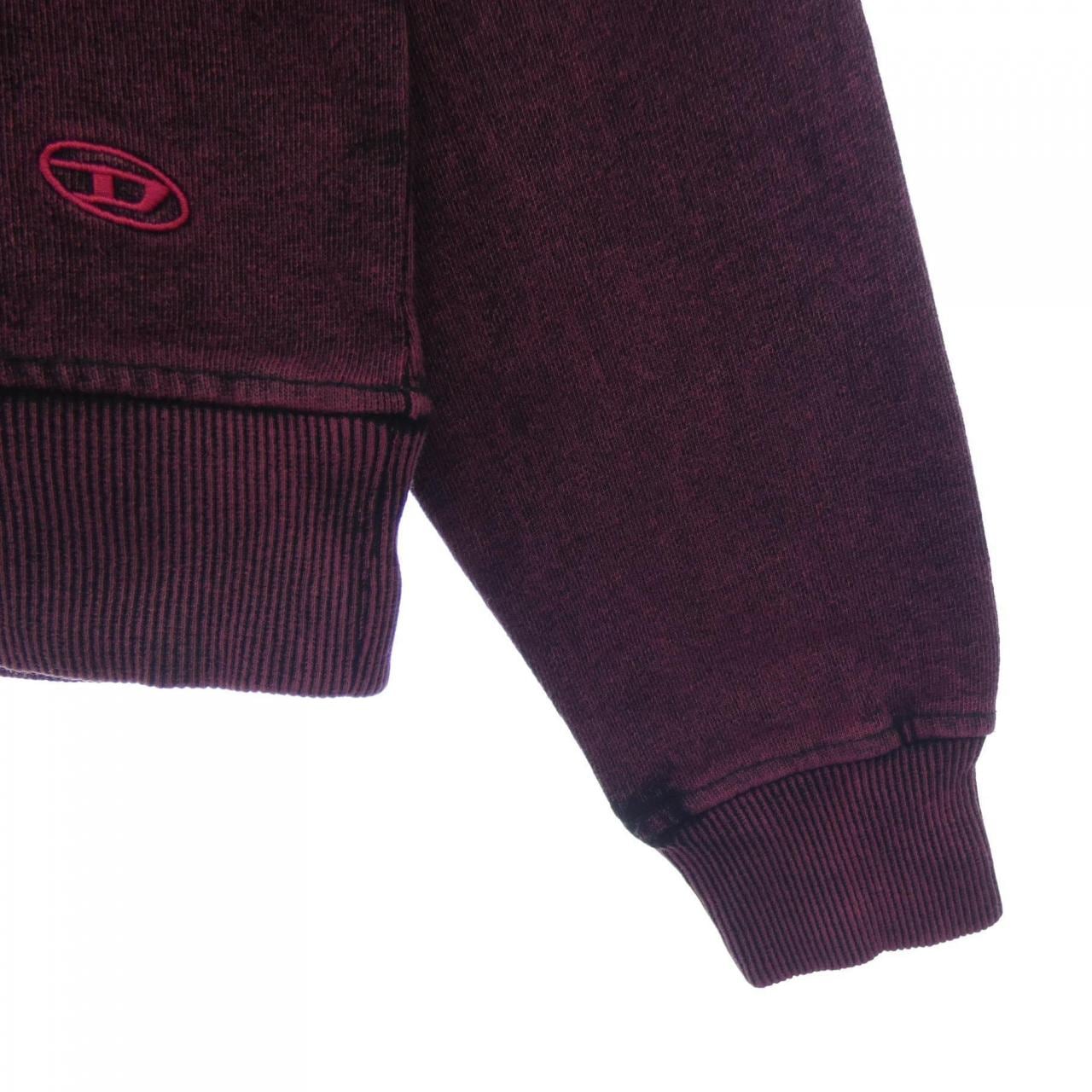 Diesel DIESEL top