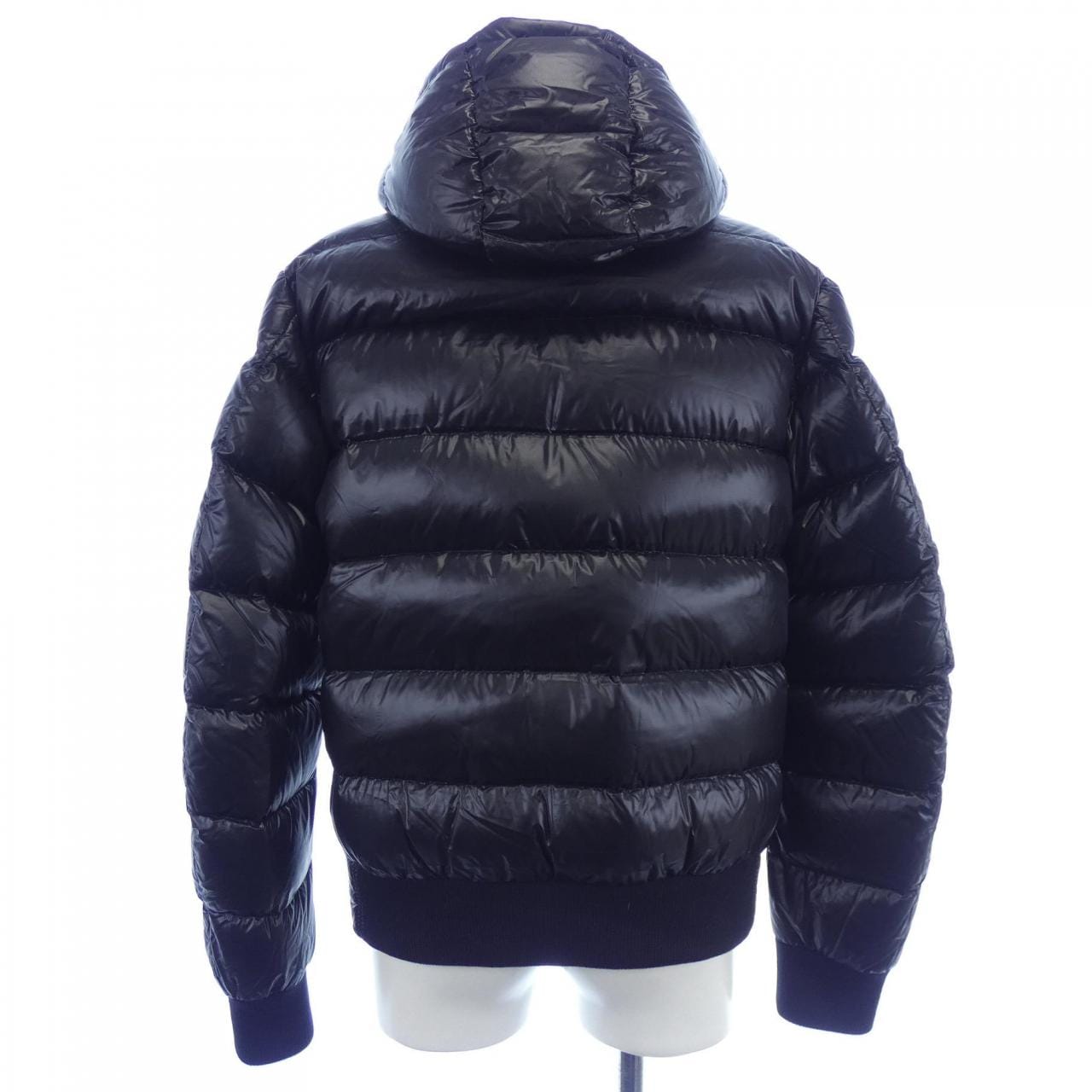 モンクレール MONCLER ダウンジャケット