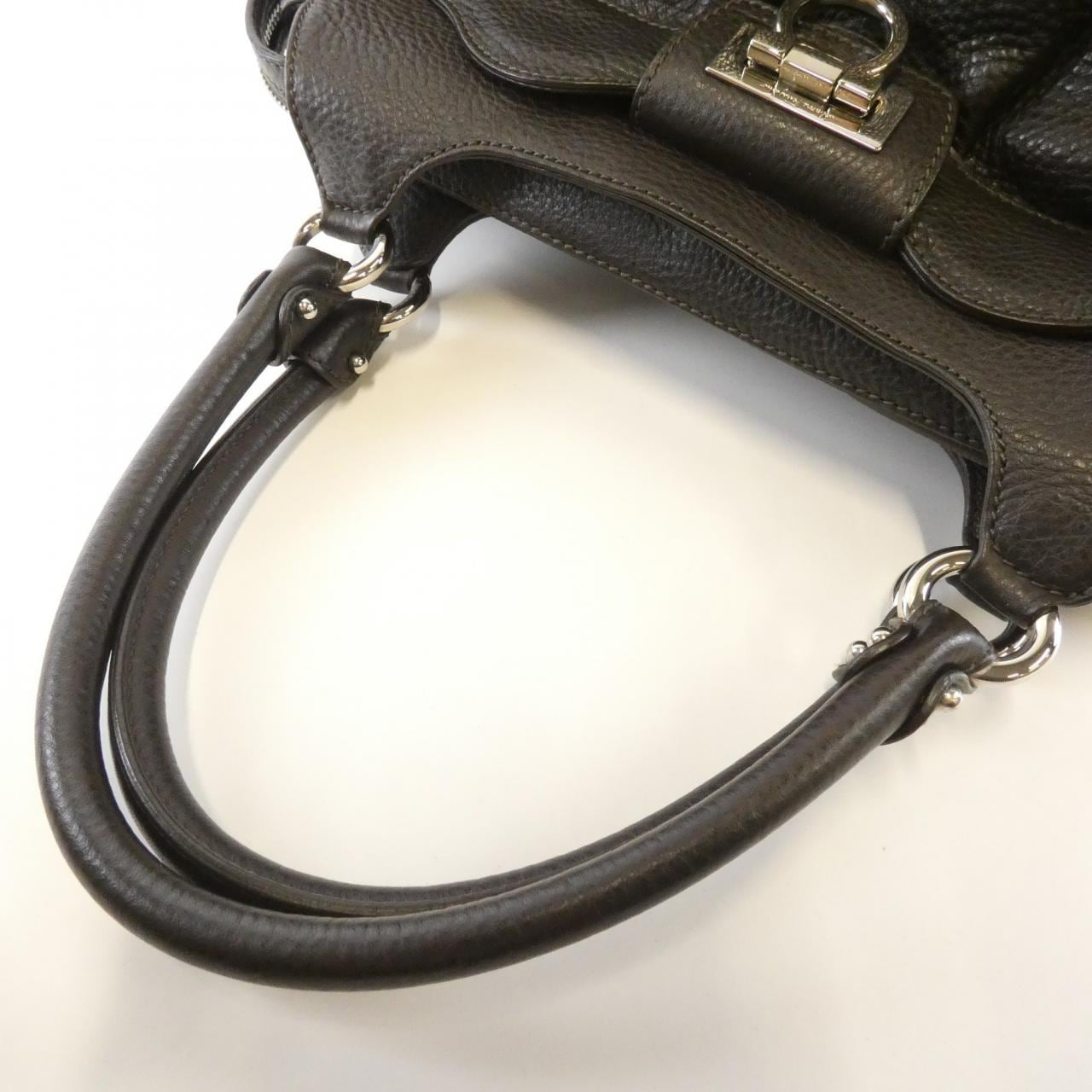 SALVATORE FERRAGAMO 21 A069 包