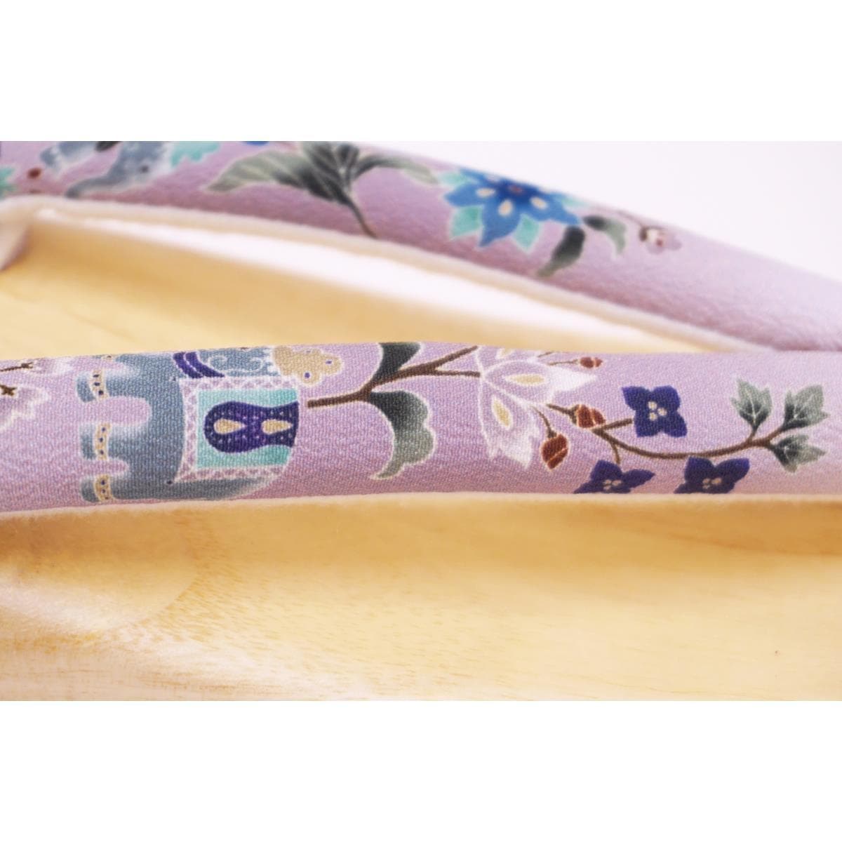 【新品】女草履　Ｆサイズ【岡重】