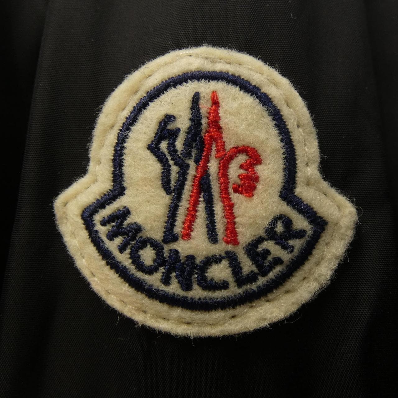 モンクレール MONCLER ブルゾン