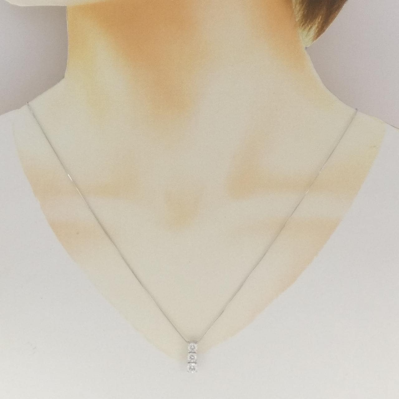 K18WG スリーストーン ダイヤモンド ネックレス 1.00CT