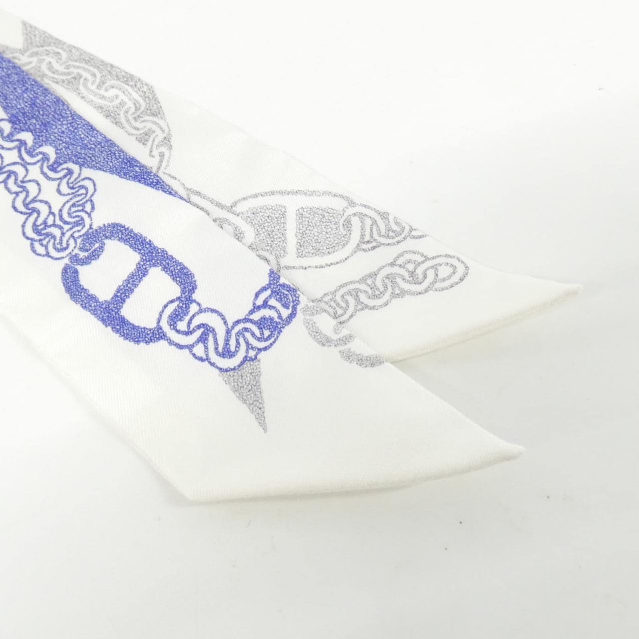【未使用品】エルメス BOUCLES ET MAILLONS ツイリー 064367S スカーフ