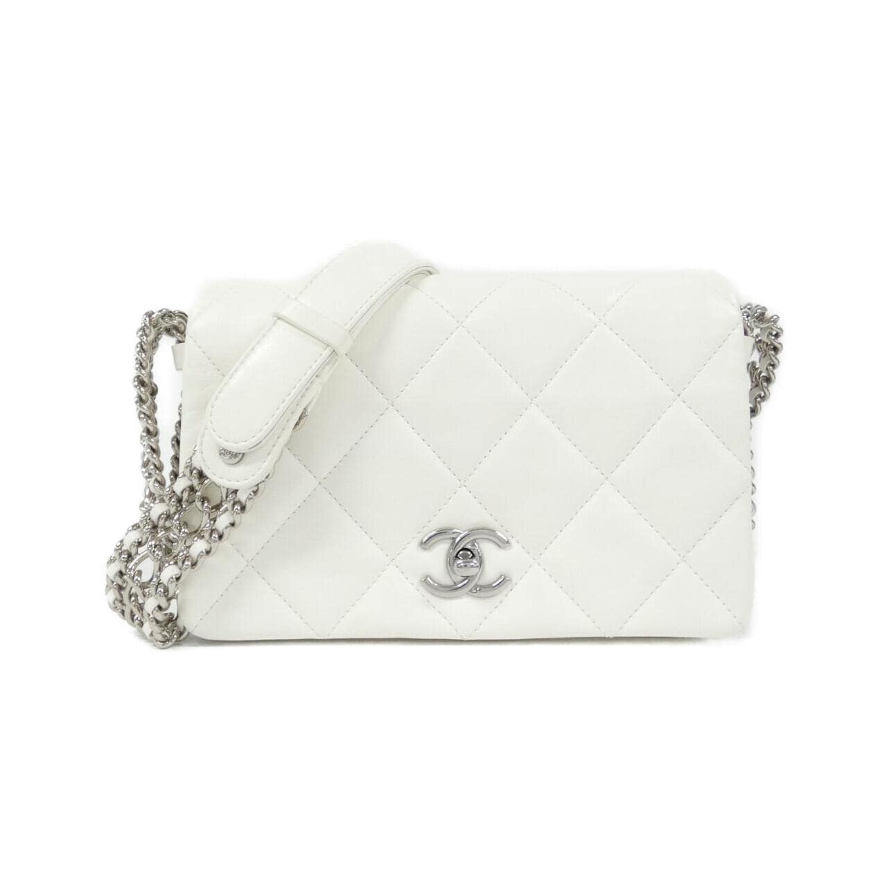 CHANEL shoulder bag