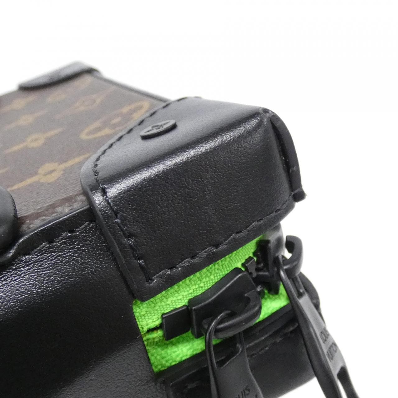 ルイヴィトン モノグラム(LVフレンズ) ソフトトランク フォーンボックス M80144 ショルダーバッグ