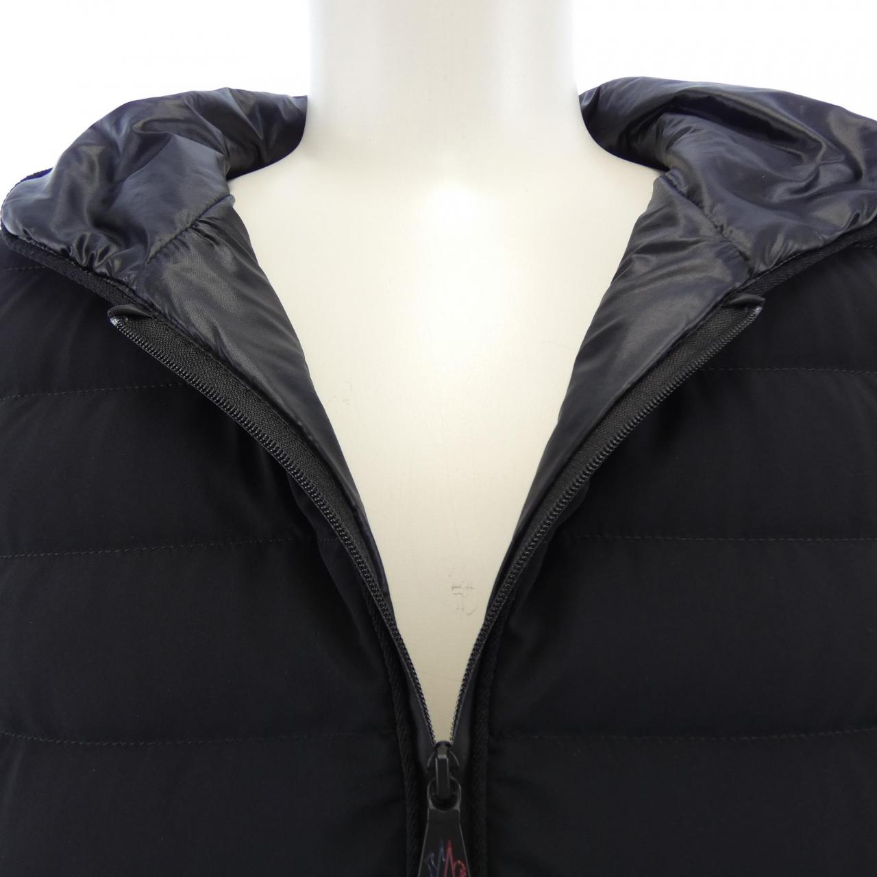 モンクレールグルノーブル MONCLER GRENOBLE 20978G00023 ダウンジャケット
