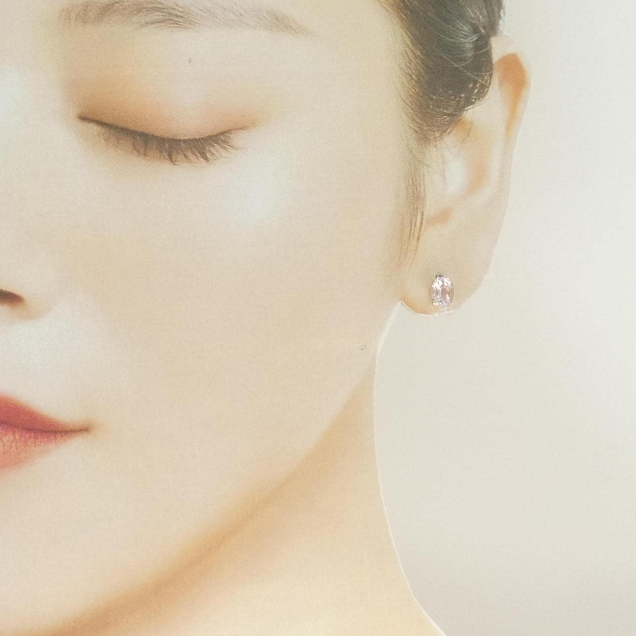 K18YG モルガナイト ピアス 1.73CT