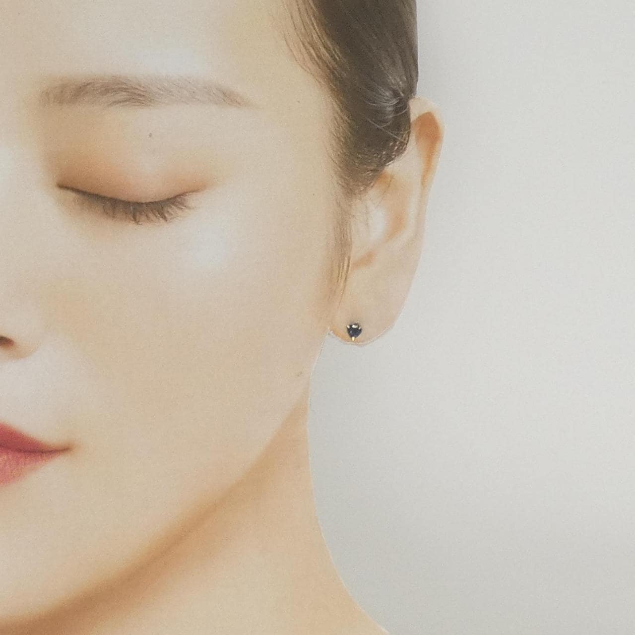 K18YG サファイヤ ハート ピアス 0.44CT