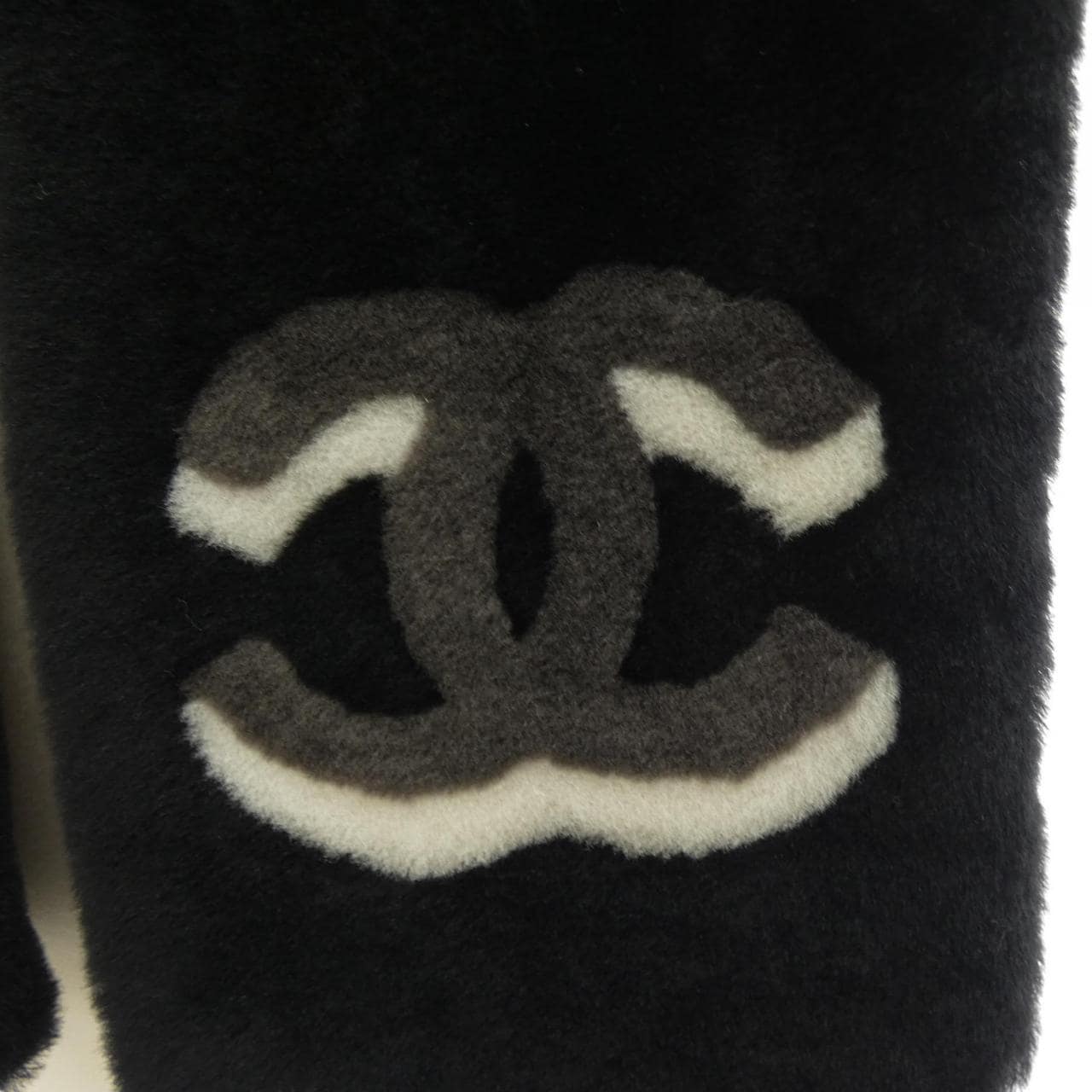 シャネル CHANEL AA7074 MUFFLER
