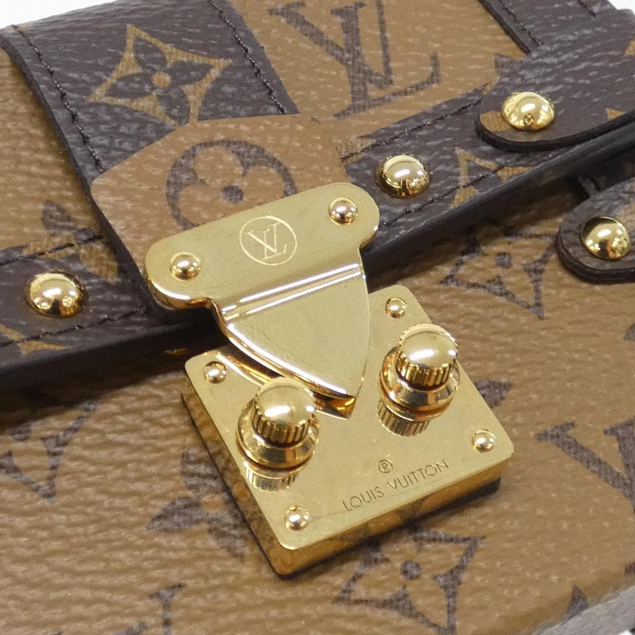 ルイヴィトン モノグラム リバース エッセンシャル トランク M68575 バッグ