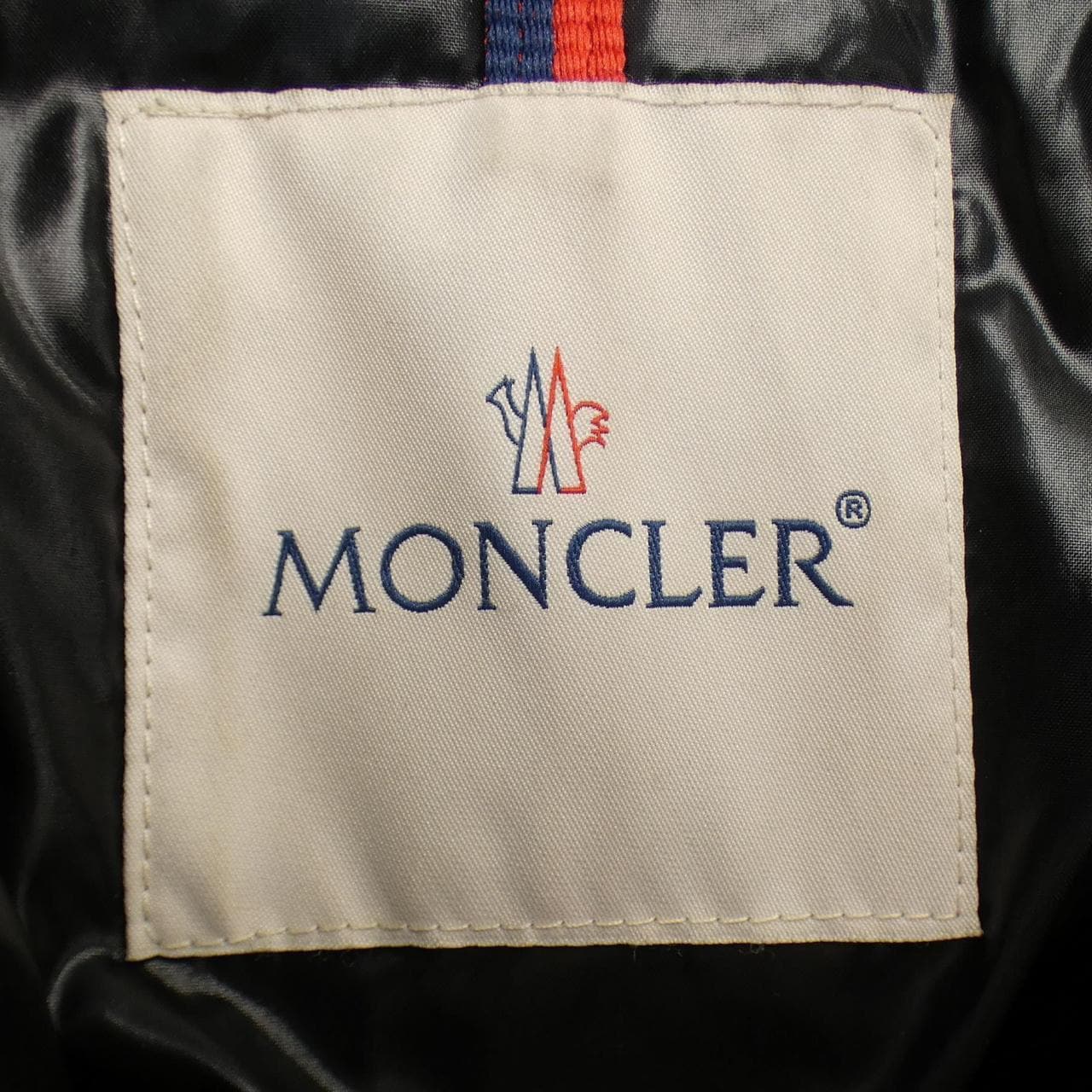 モンクレール MONCLER ダウンジャケット