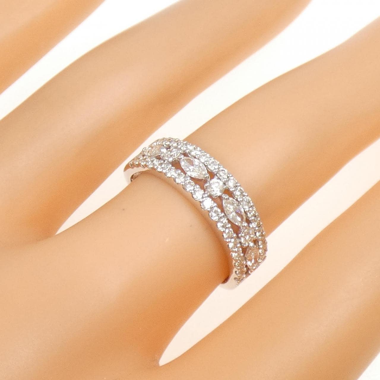 K18WG ダイヤモンド リング 0.70CT