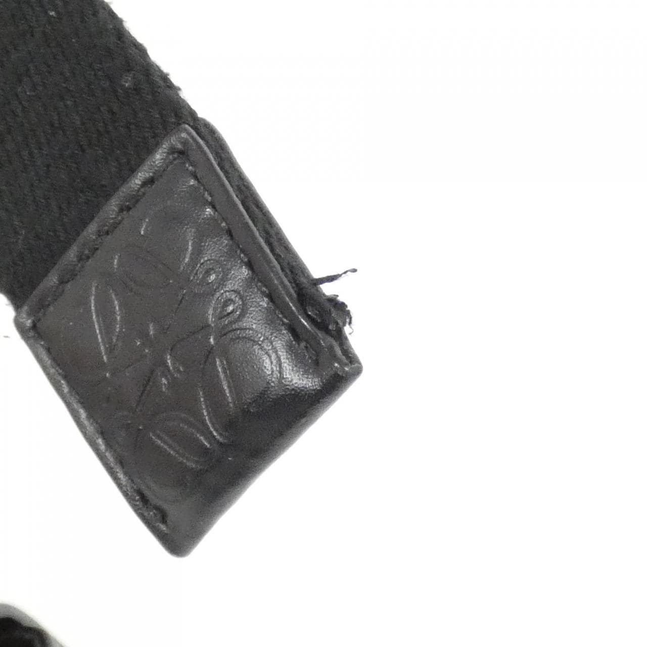 ロエベ ミリタリー メッセンジャー XS 317 12AA72 ショルダーバッグ