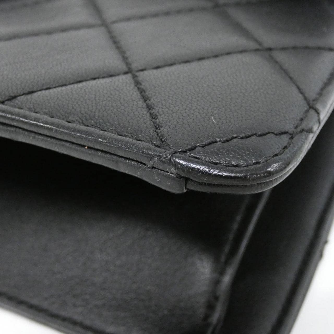 シャネル ショルダーバッグ