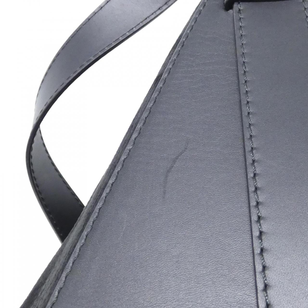 ロエベ ベルリンゴラージ 317 79AB48 ショルダーバッグ