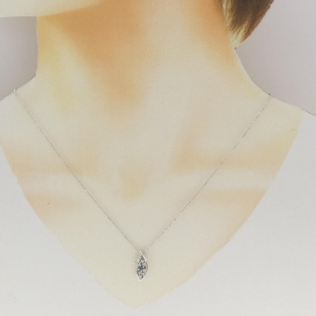 K18WG アレキサンドライト ネックレス 0.12CT