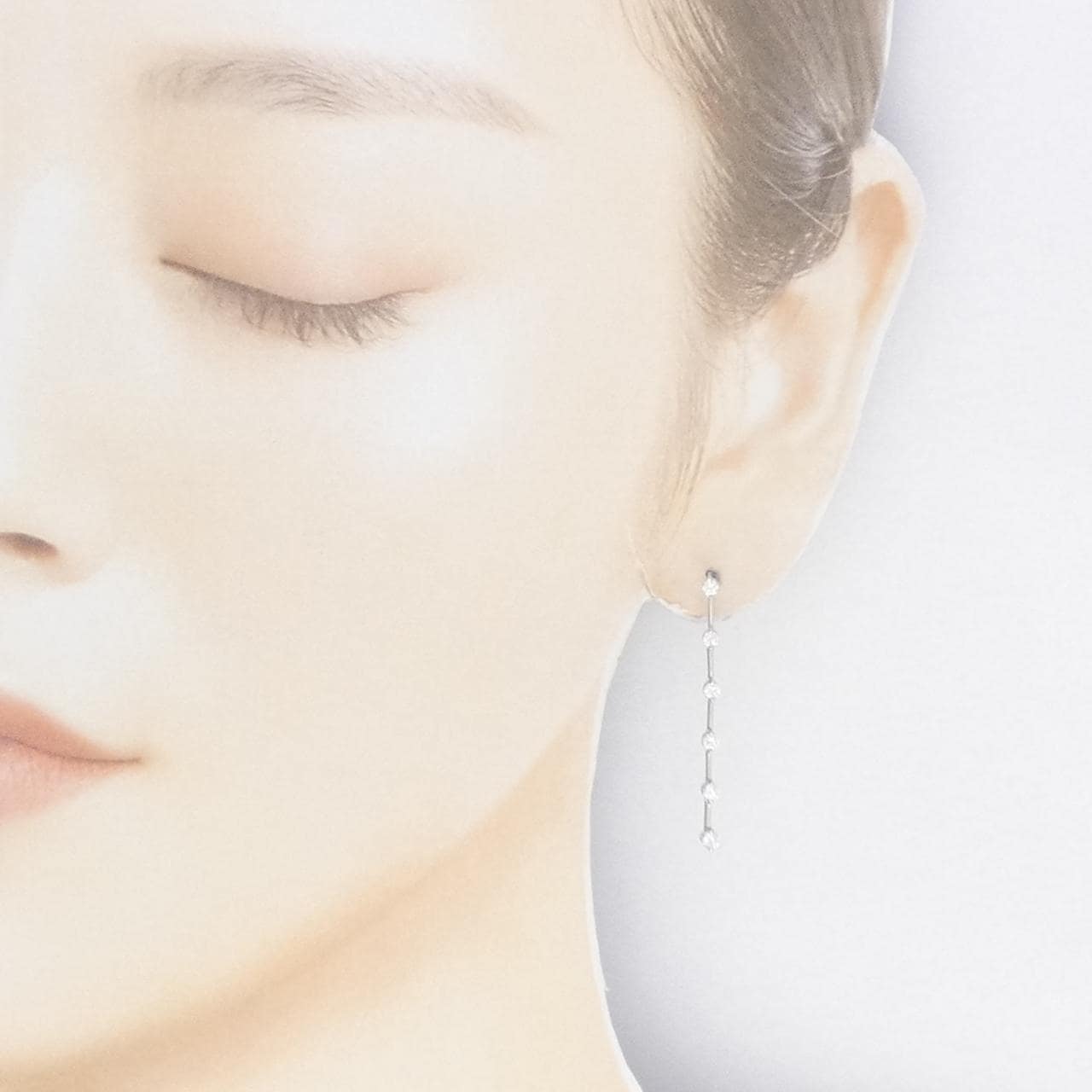 LINE ダイヤモンド ピアス 0.55CT