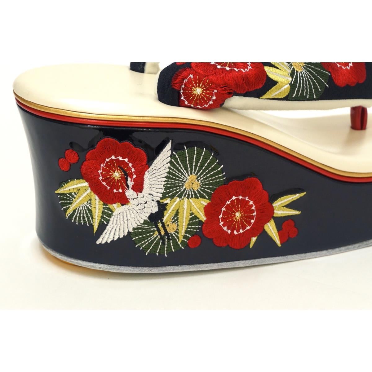 【新品】女草履　松竹梅　Ｆサイズ