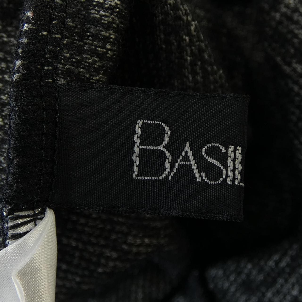 バジーレ28 BASILE 28 28-77FW05 トップス