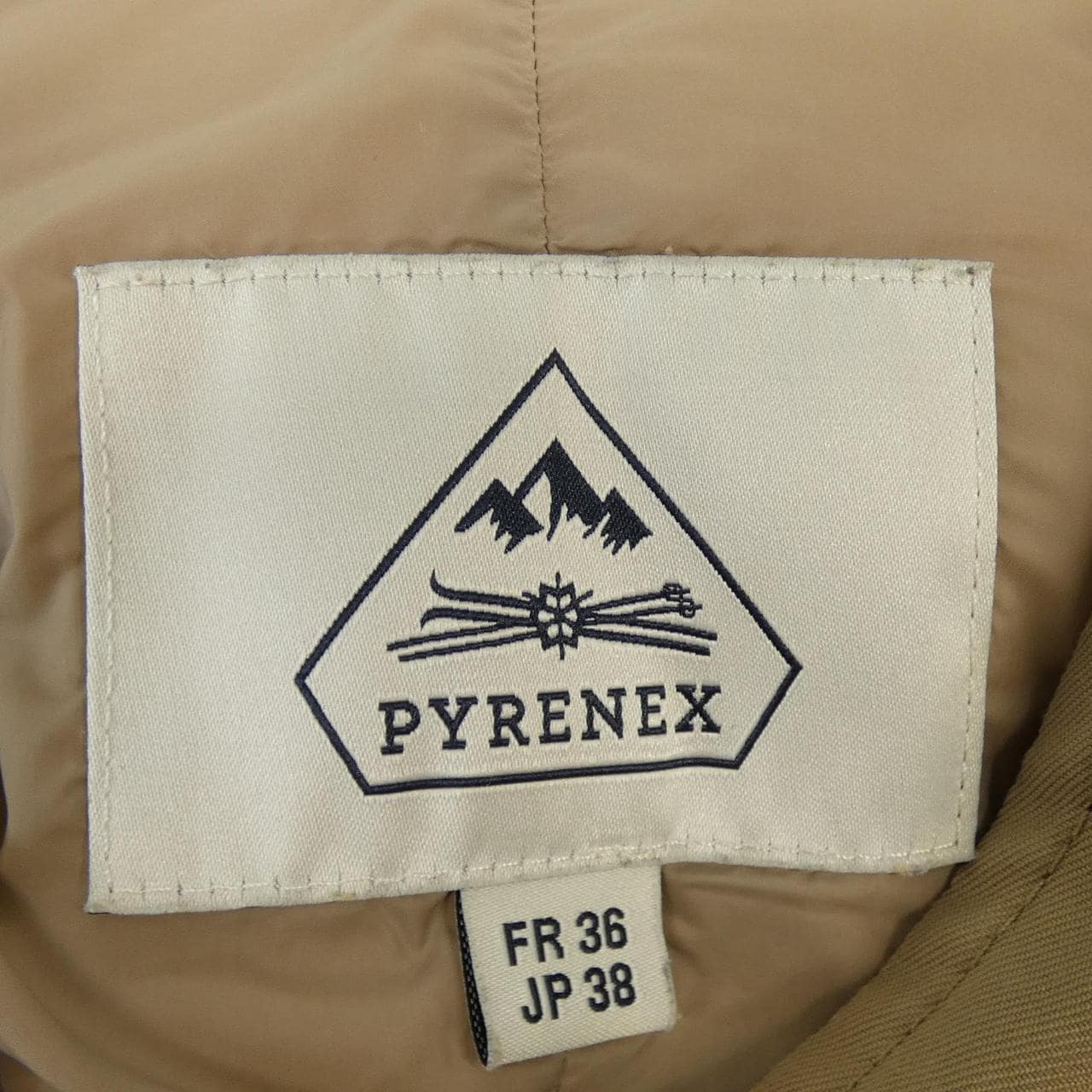 比利牛斯PYRENEX羽绒服