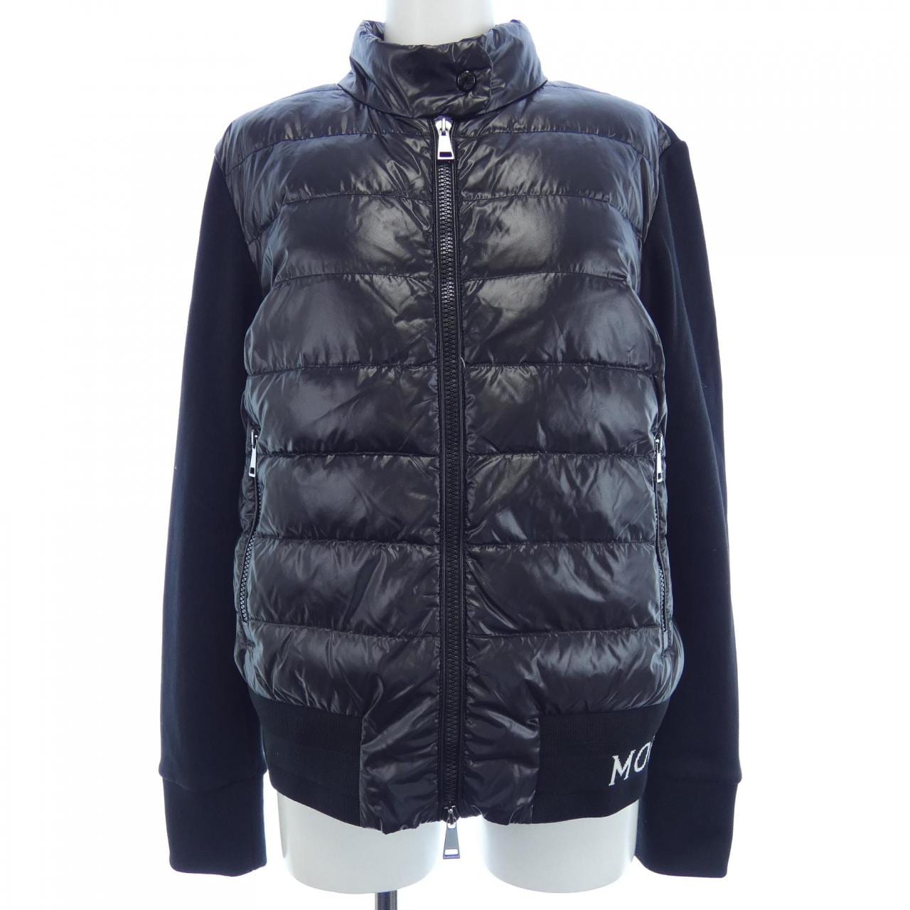 モンクレール MONCLER ダウンジャケット