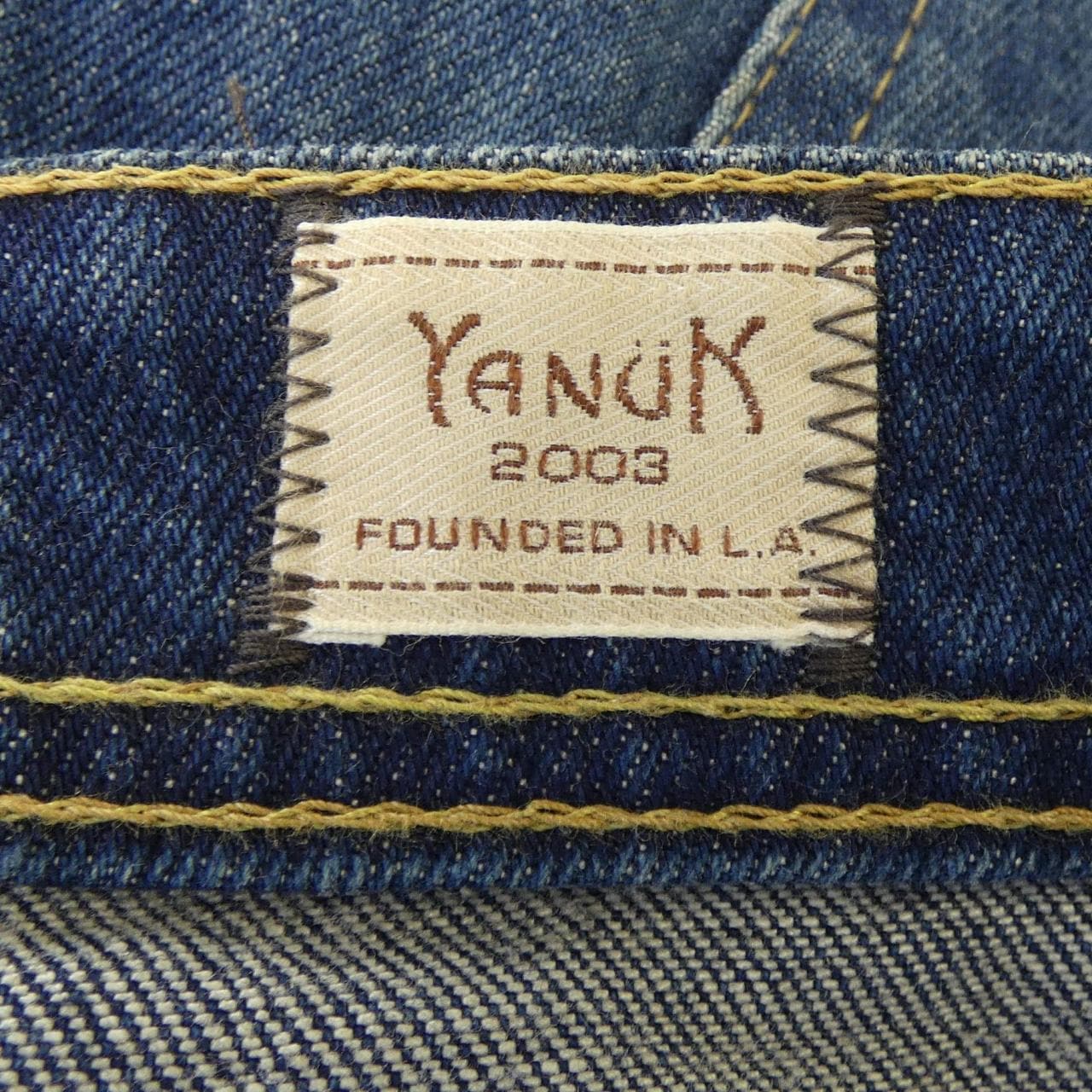 ヤヌーク YANUK ジーンズ