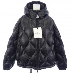 モンクレール MONCLER ダウンジャケット