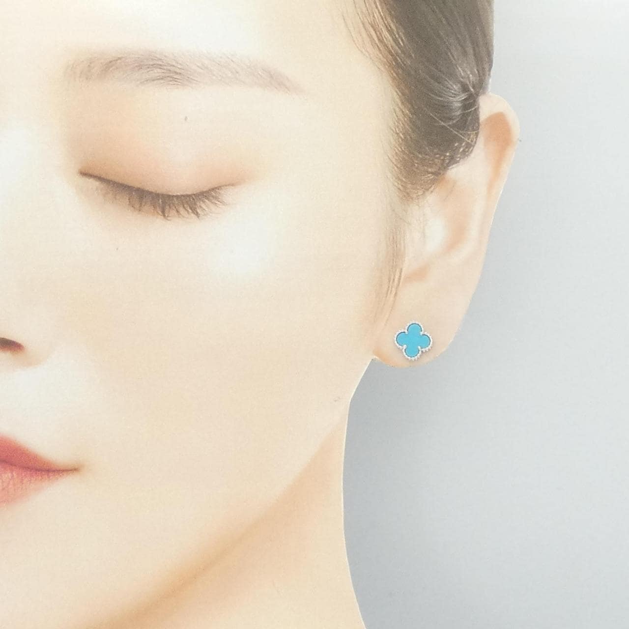 ヴァンクリーフ&アーペル スウィートアルハンブラ ピアス