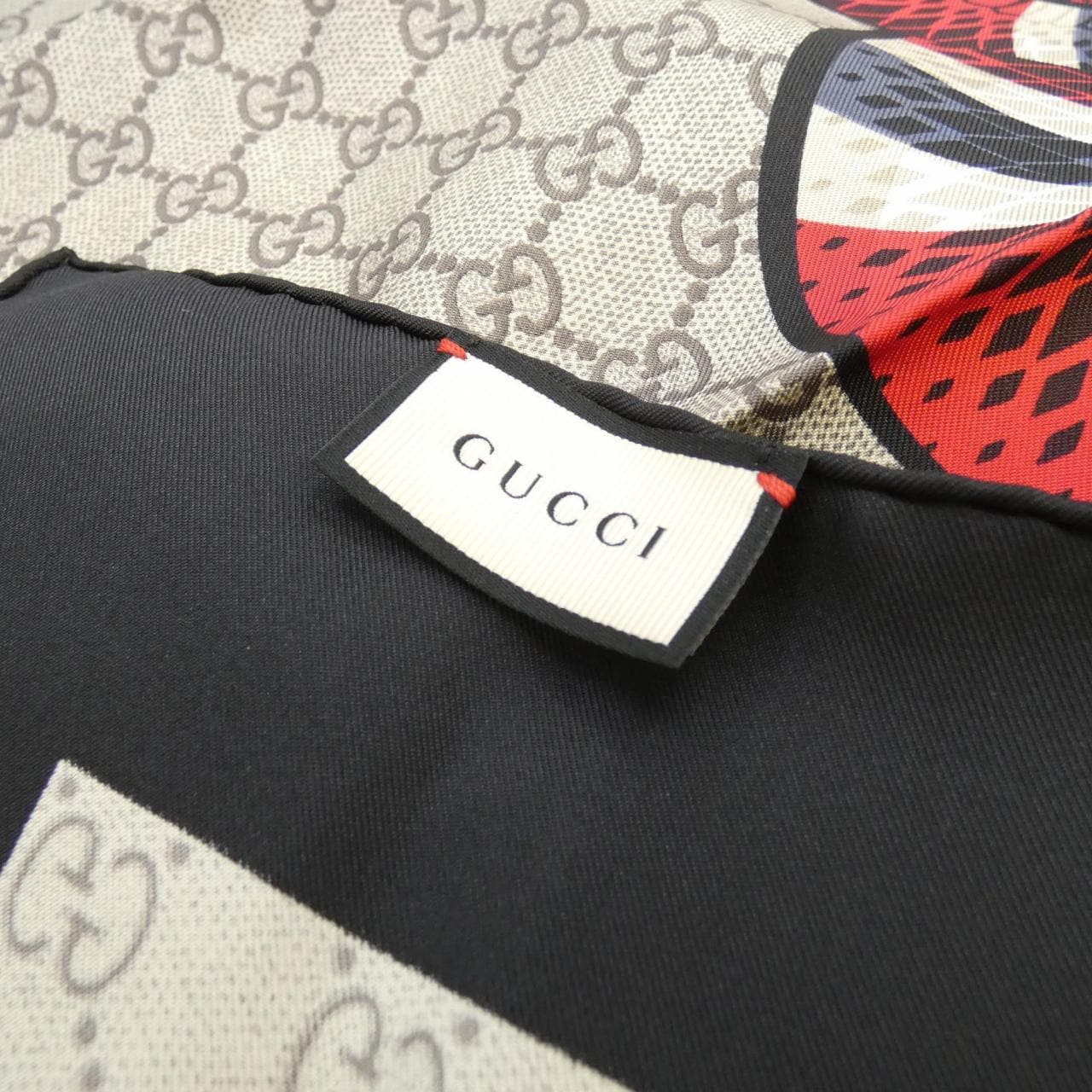 Gucci 429394 4G001 scarf