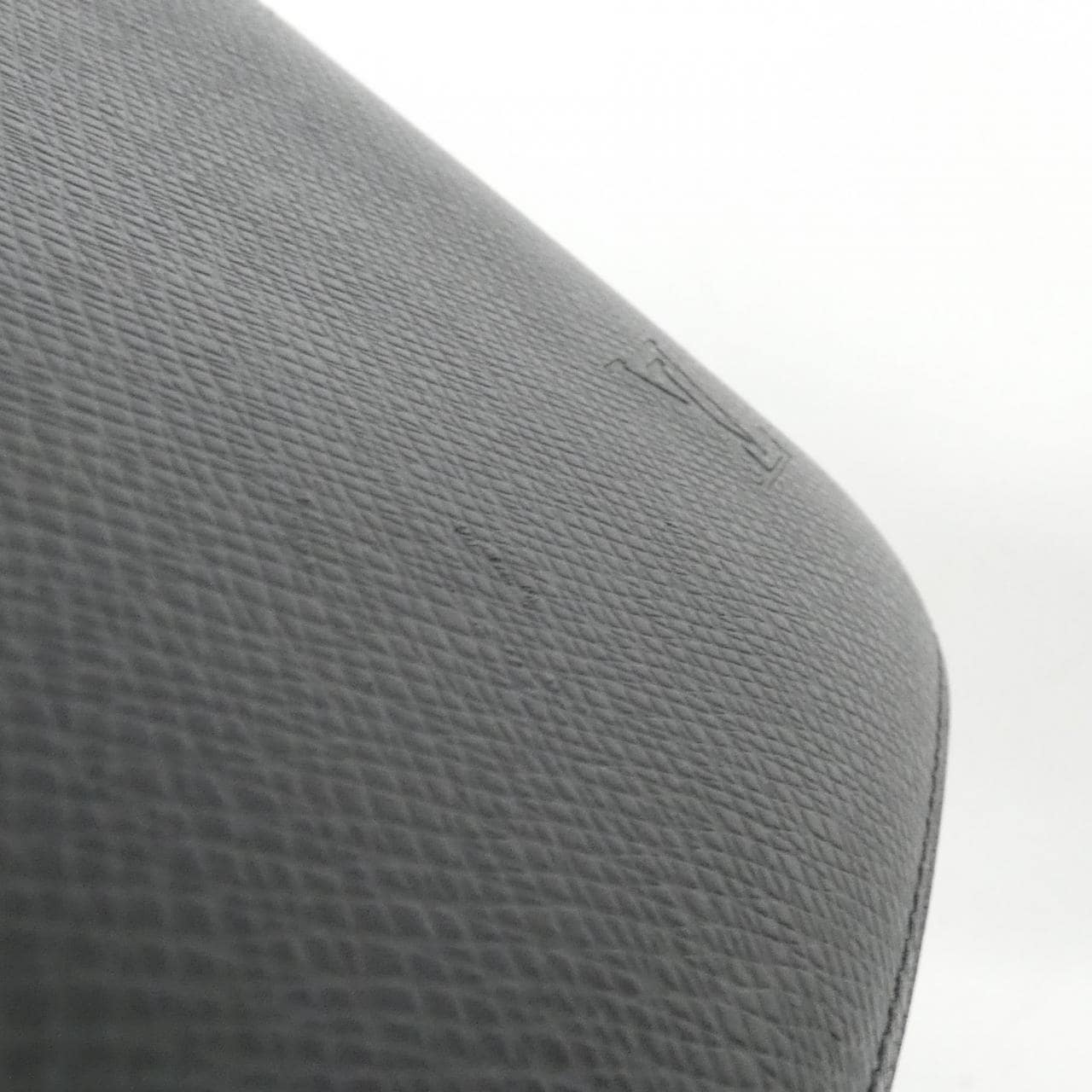 ルイヴィトン タイガ オーガナイザー アトール M30652 財布