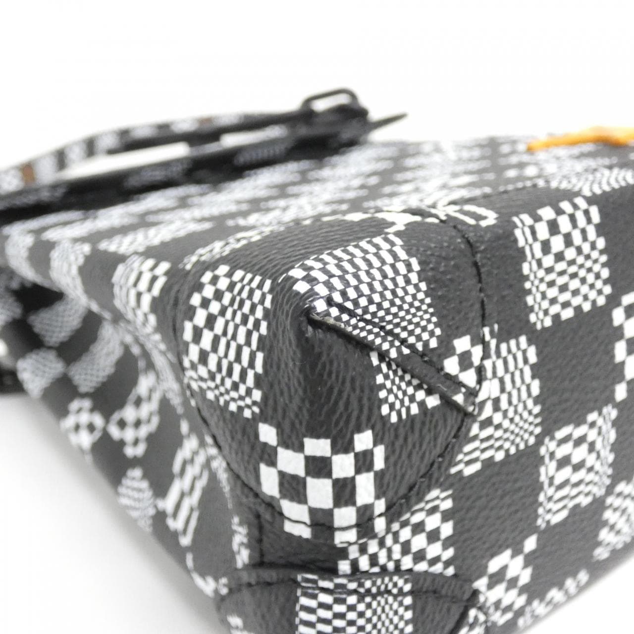 LOUIS VUITTON Damier Distorted Steamer XS N60453 肩背包