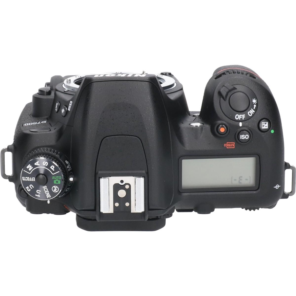 NIKON D7500