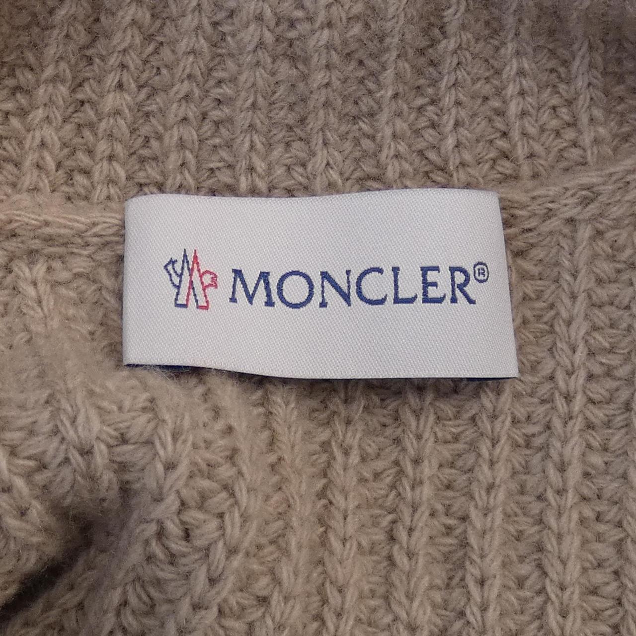 モンクレール MONCLER ダウンジャケット