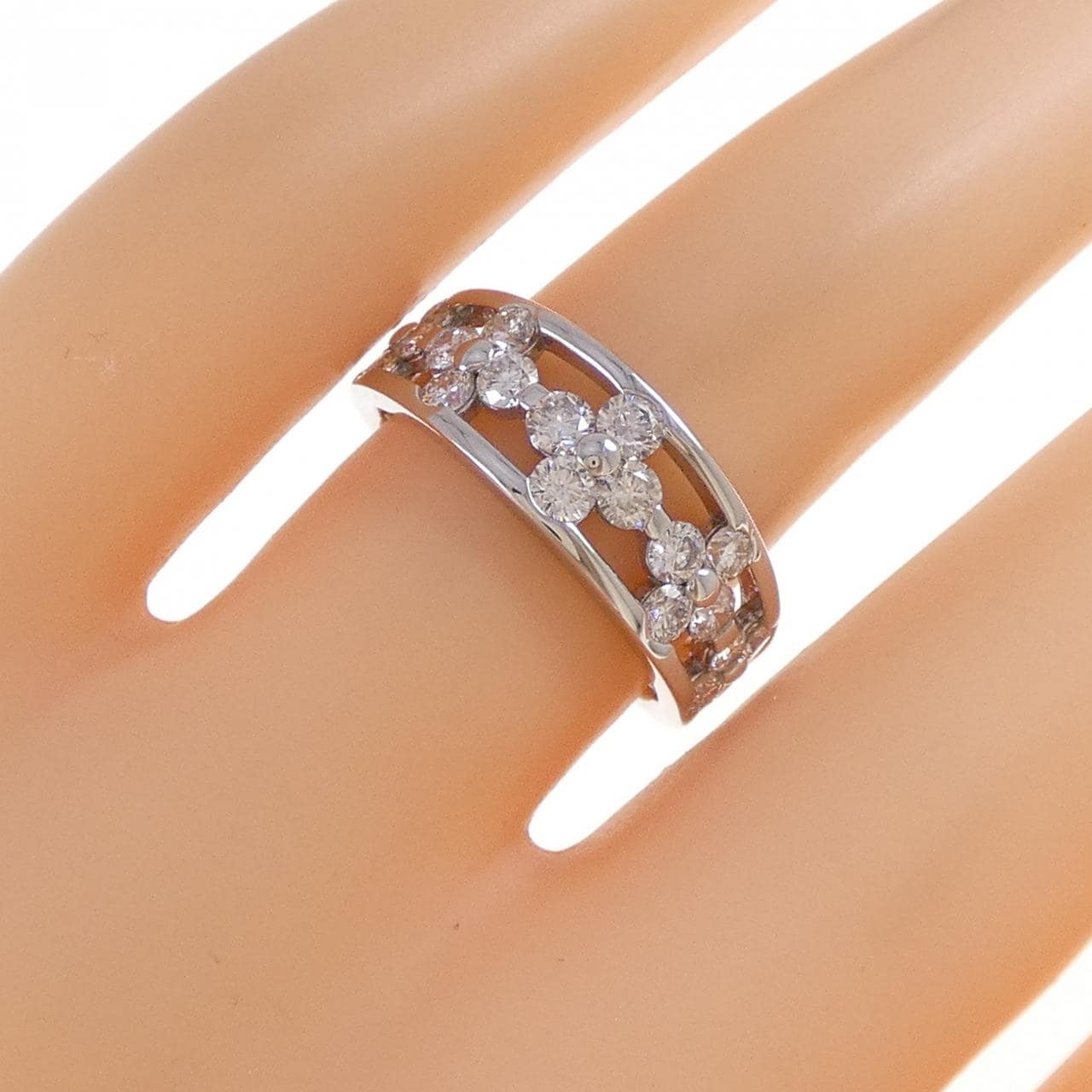 PT900 フラワー ダイヤモンド リング 1.00CT
