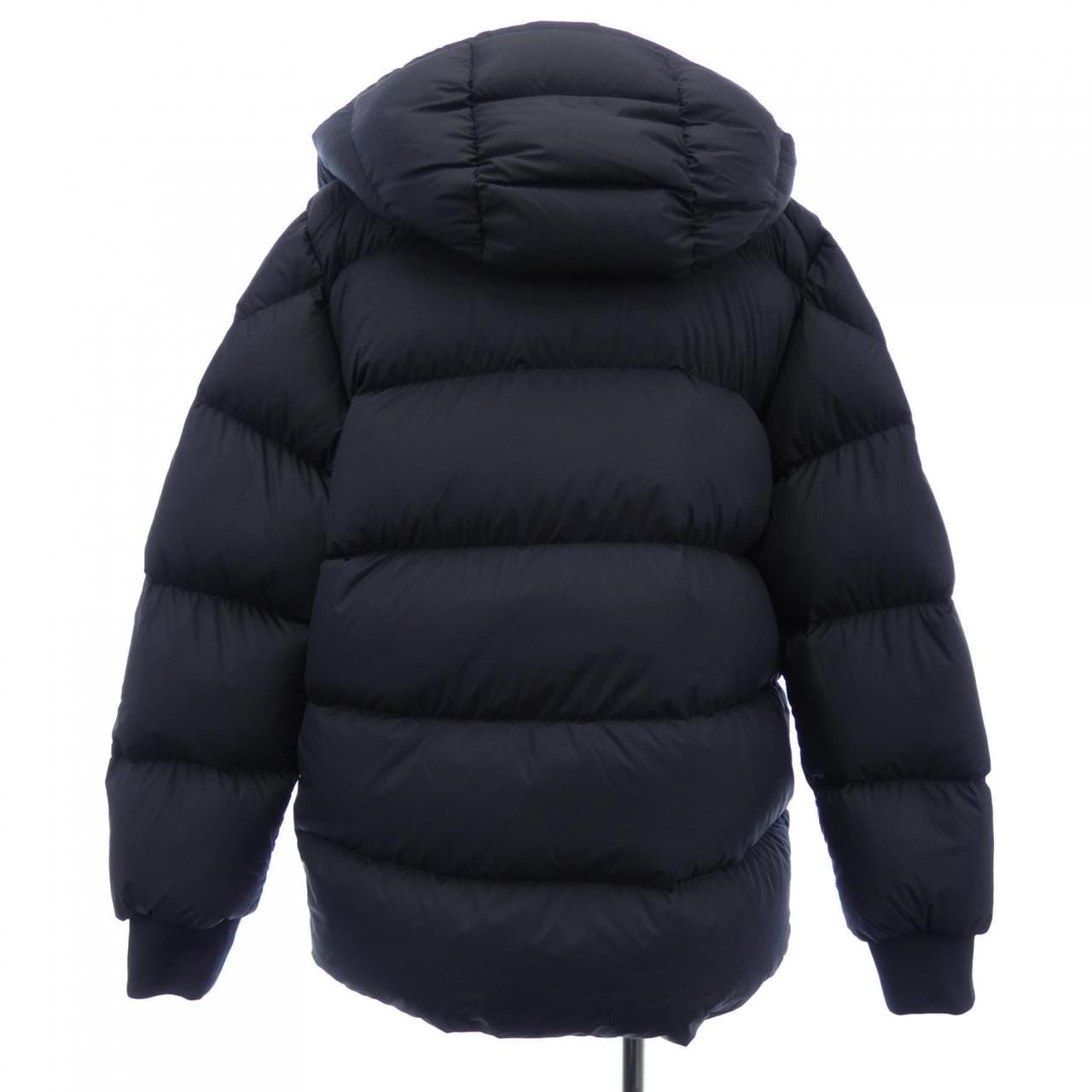 モンクレール MONCLER ダウンジャケット