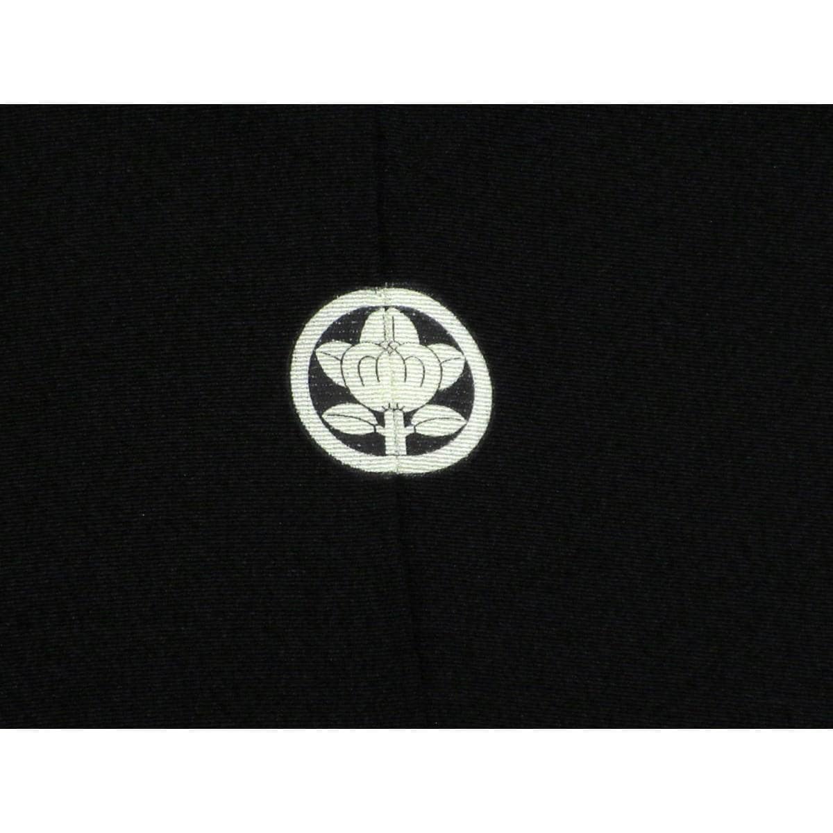 留袖　友禅金彩加工　刺繍入り　丸に橘