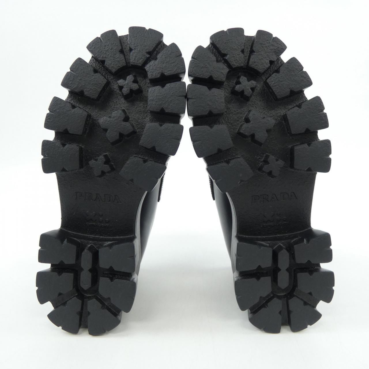 プラダ PRADA モノリス ローファー トライアングルロゴ 1D649M シューズ