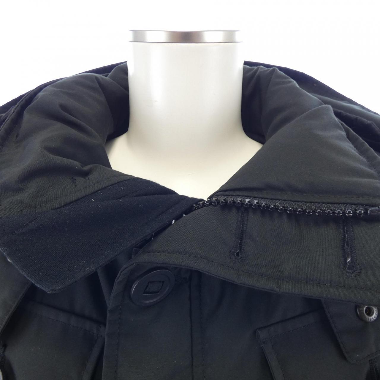 カナダグース CANADA GOOSE ダウンジャケット