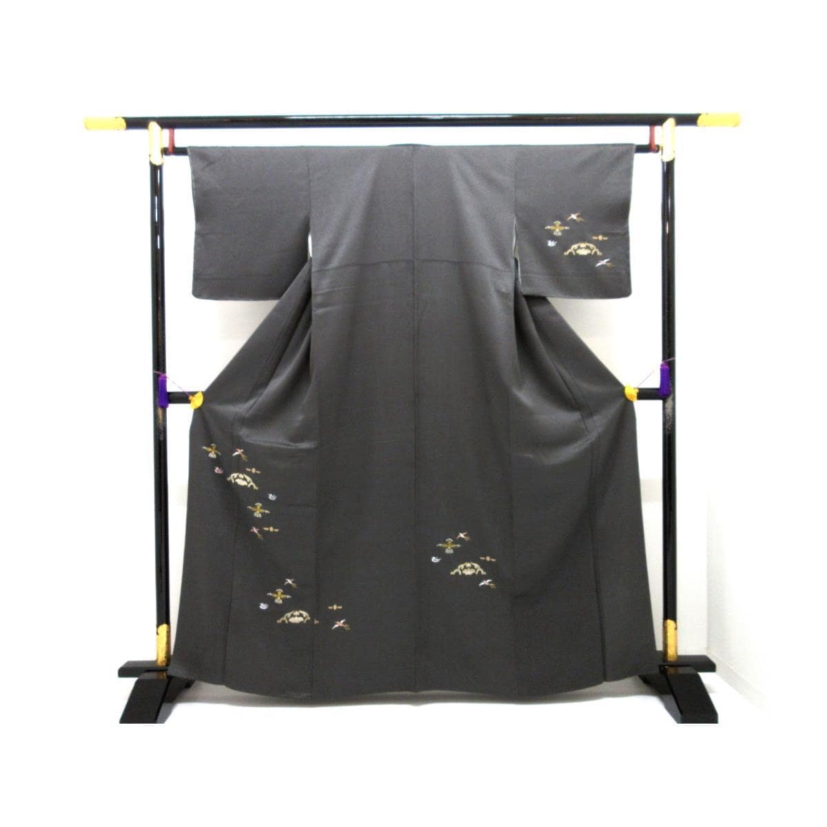 【未使用品】訪問着　友禅金彩加工　刺繍入り　裄丈Ｓ寸