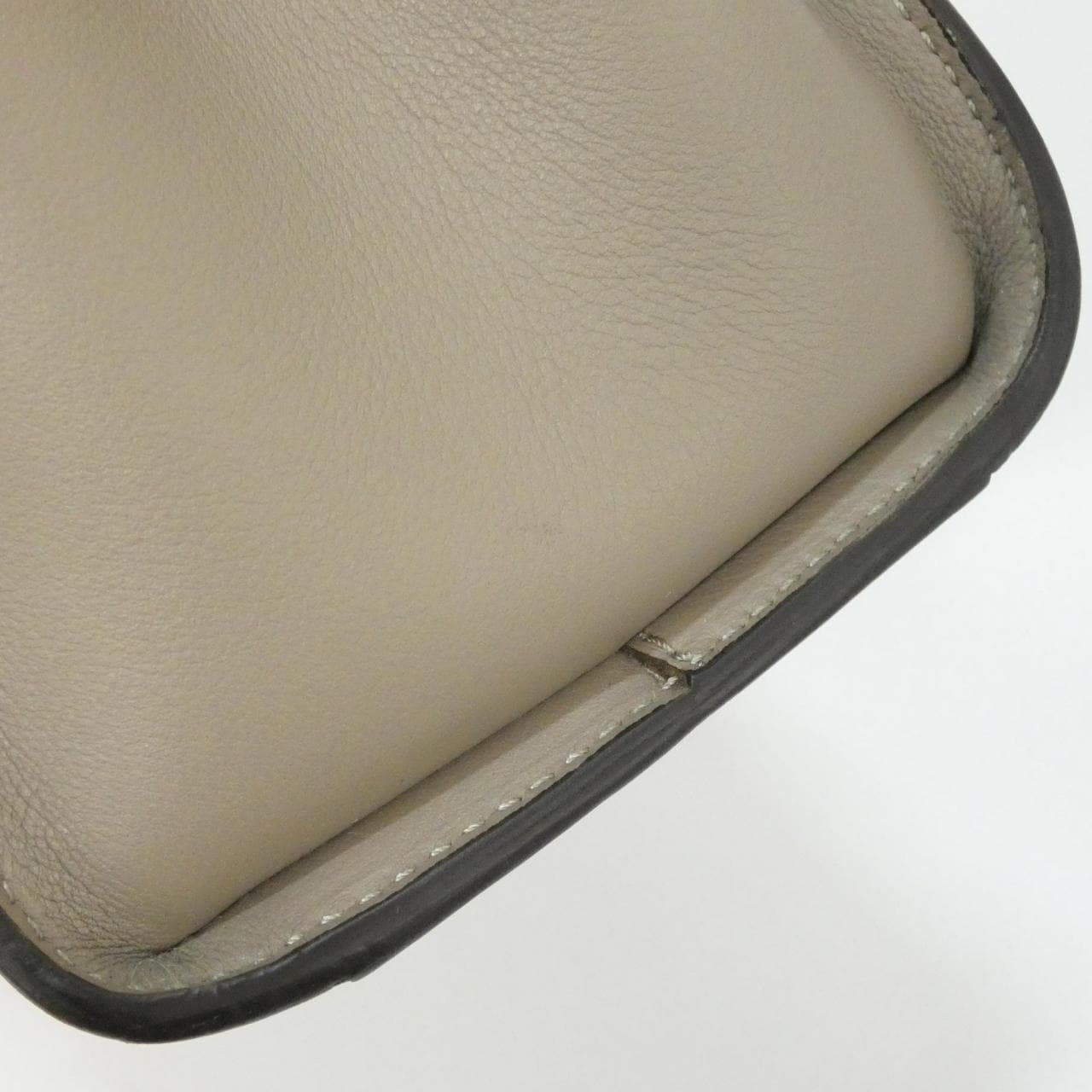 フェンディ ピーカブー 8BN290 3ZL バッグ