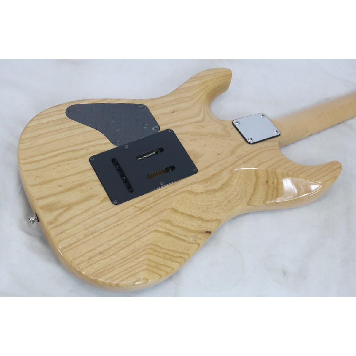 Ｔ’ｓ　ＧＵＩＴＡＲＳ　ＤＳＴ－ＳＰＡＬＴＥＤ　ＭＡＰＬＥ　ＭＯＤ