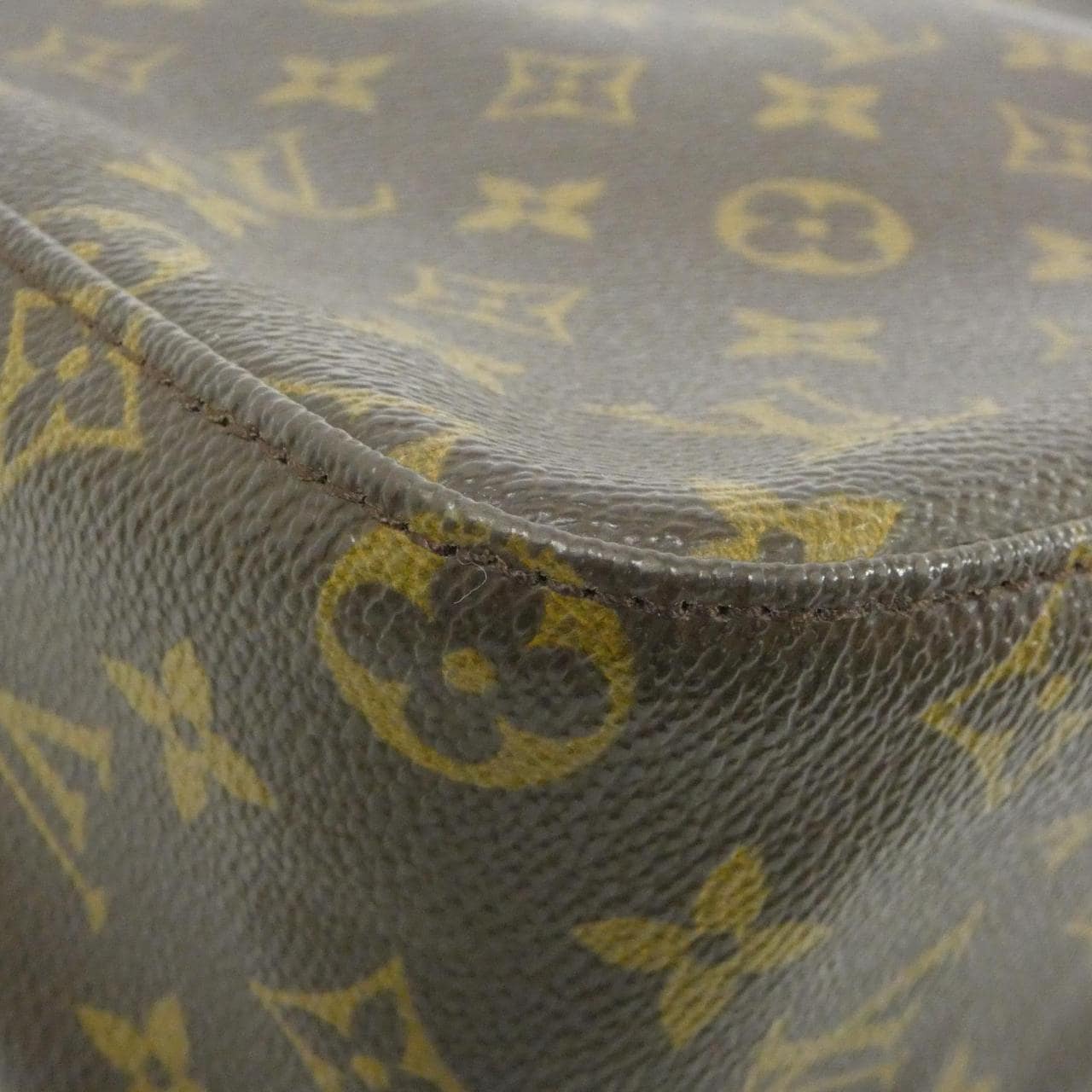 ルイヴィトン モノグラム ルーピング MM M51146 ショルダーバッグ