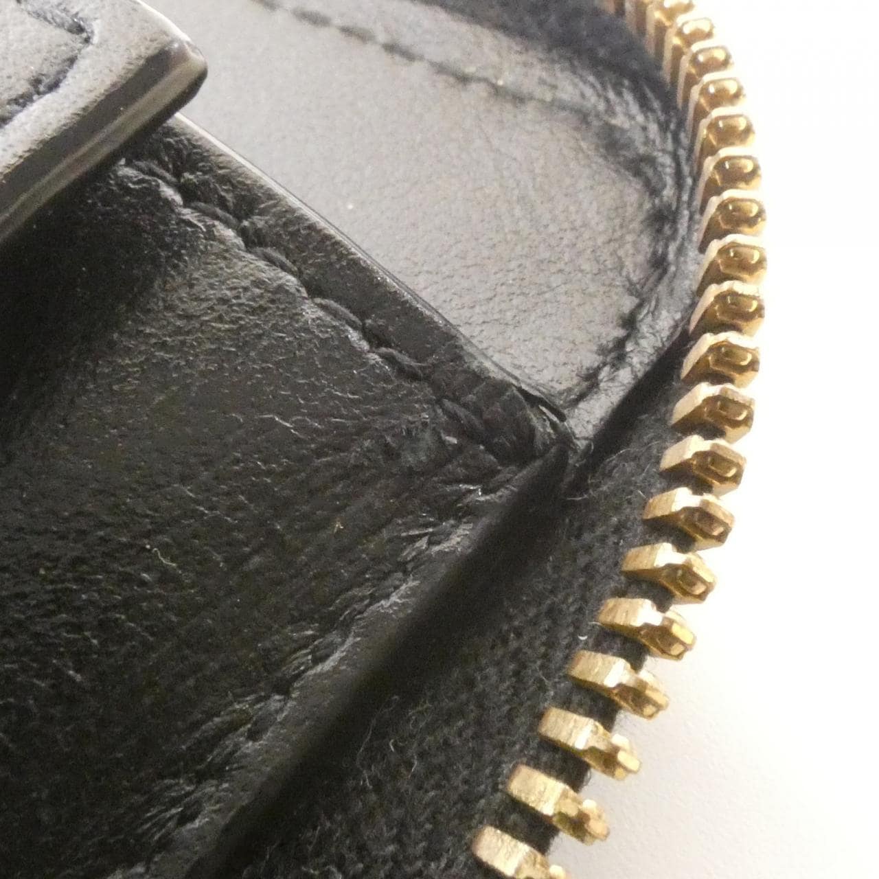 ボッテガヴェネタ 690572 VCPP2 財布