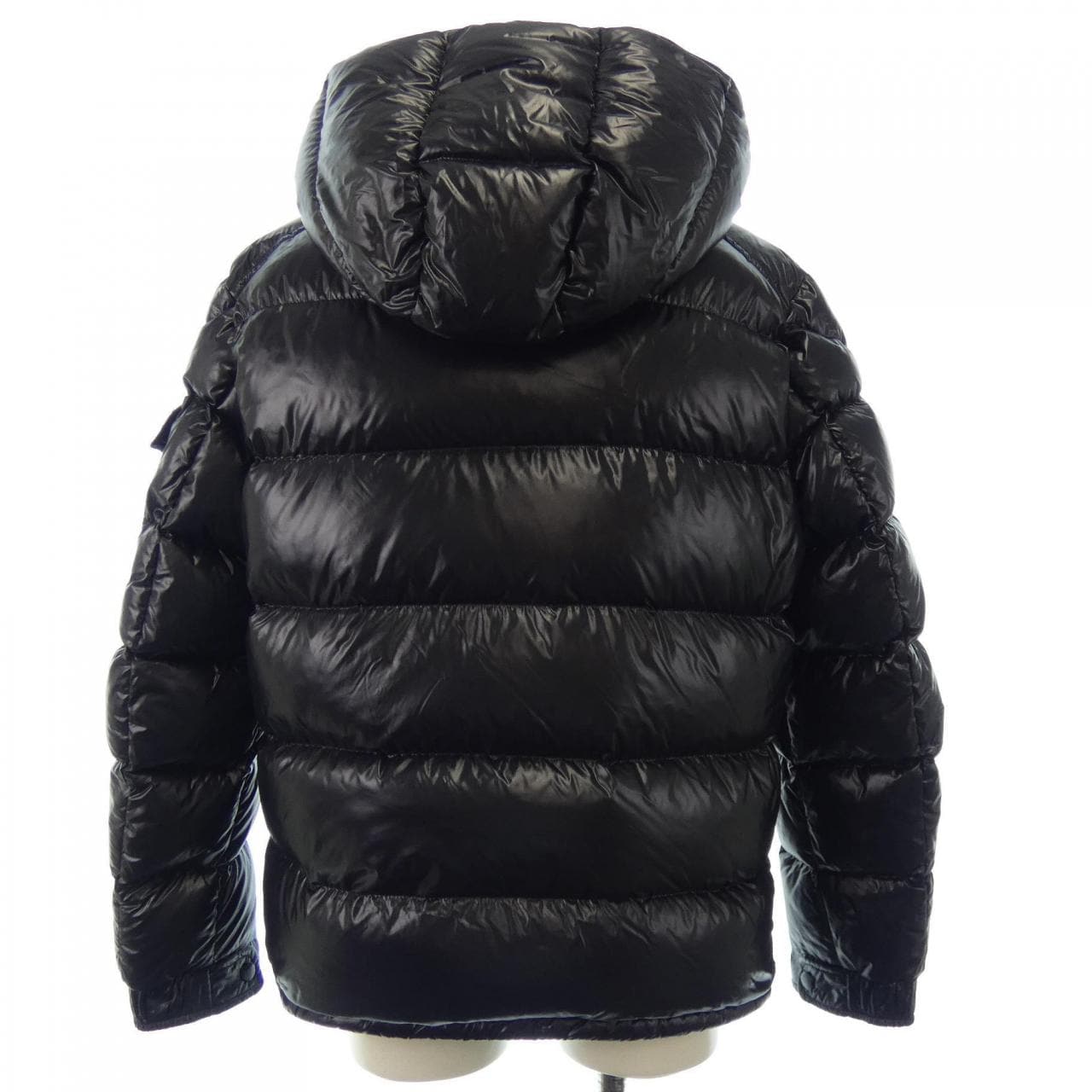 モンクレール MONCLER ダウンジャケット